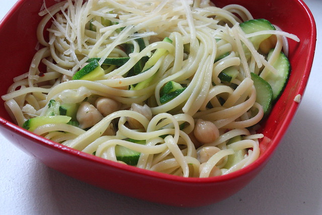Chickpea, Zucchini with Linguini