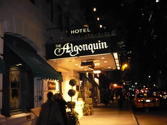 Algonquin Hotel, Entrance