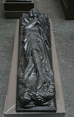 Plaster cast of an effigy of Robert de Roos. Museum no. REPRO.A.1938-10