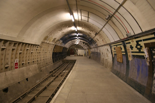 aldwych underground
