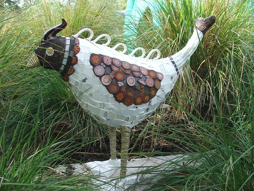 Mosaic Sculpture – Kuppa Bird (Harold) – Anne Schwegmann-Fielding
