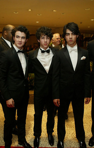 Jonas Brothers-White House por insert_username.