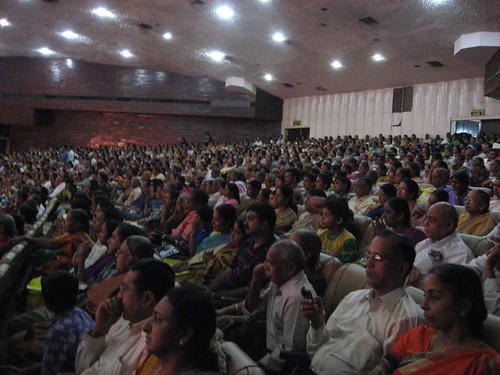 Sudha Raghunathan performing to a packed Auditorium at Kamarajar Arangam