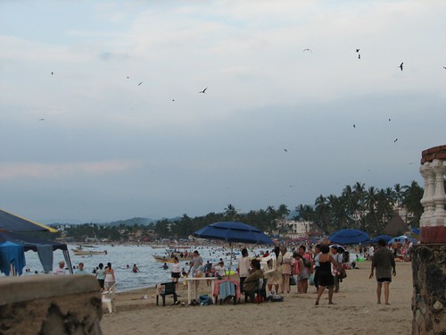 busy Guayabitos beach