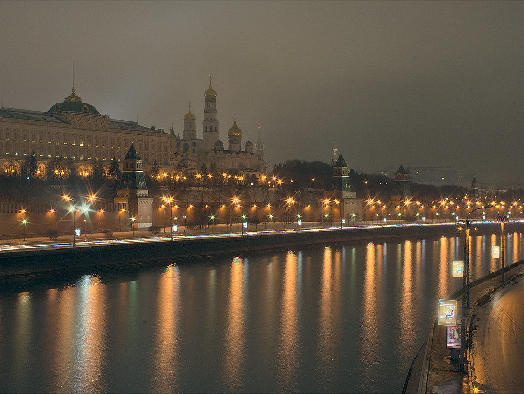 : Kremlin, Moscow river.