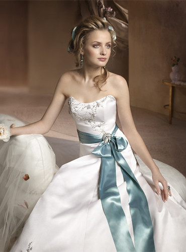 AV9810 White Wedding Dress and Green Accessories