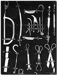 Surgical tools / Utensilios quirúrgicos