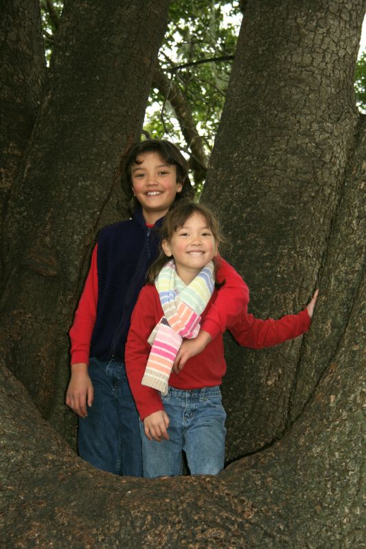 Toran & Aurelia in a tree