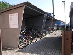 Bike racks with shelter at Rülzheim's train station