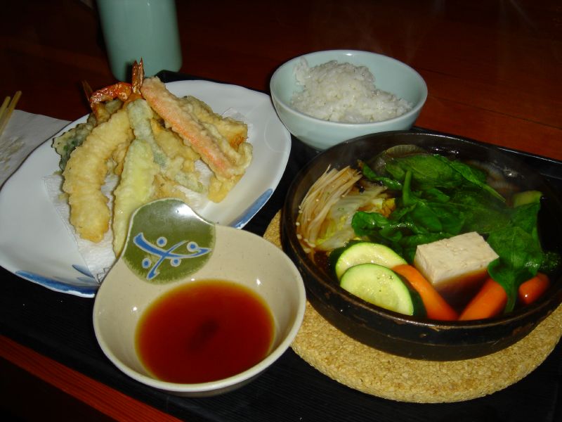 Tempura and Vegetable Sukiyaki Combo