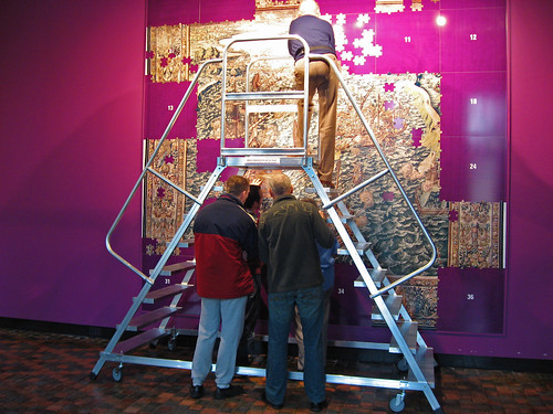 
Zeeuws Museum, każdy zwiedzający dostaje fragment ogromnej układanki do dopasowania