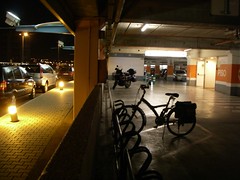 Parque de estacionamento para bicicletas no Oeiras Parque