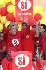Hugo Chavez en la Tarima