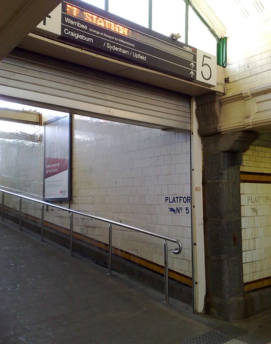 POTD: Automated signs at Flinders Street - way out of sight, and never saying anything useful