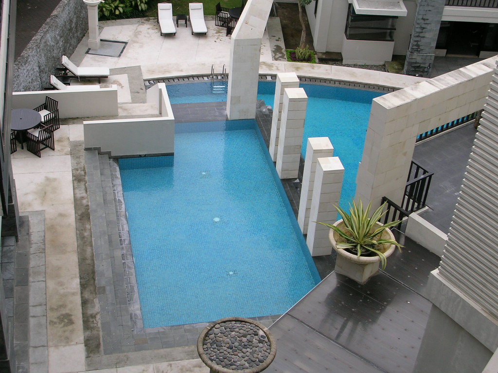 Swiss Belhotel Bayview Nusa Dua pool