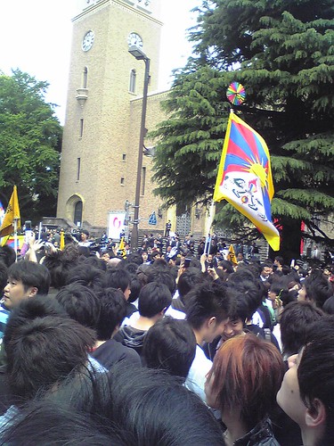 Students' protests during Hu Jintao's Waseda University visit 6