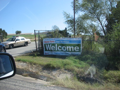Picture of the entrance banner to the Maker Faire: it says 'Welcome'