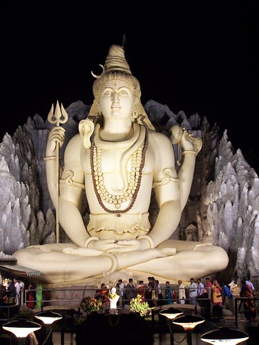 Kempfort Shiva at Night