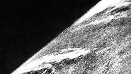 primera foto tierra desde espacio