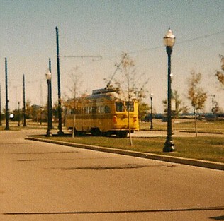Eastbound yellow PCC electric streetcar.  Kenosha Wisconsin USA. October 2003. by Eddie from Chicago