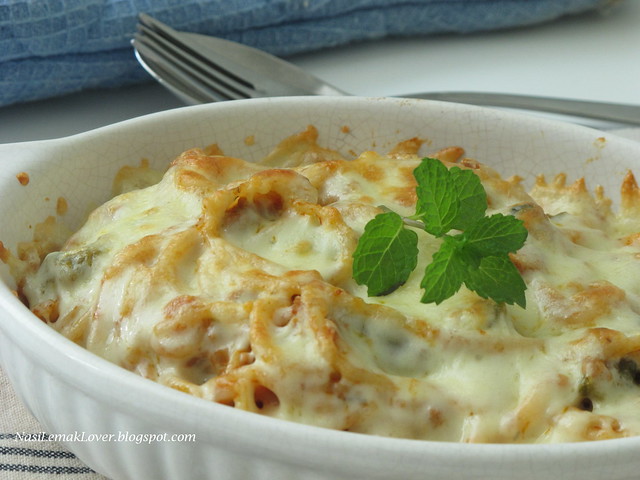 Baked Spaghetti with meat sauce