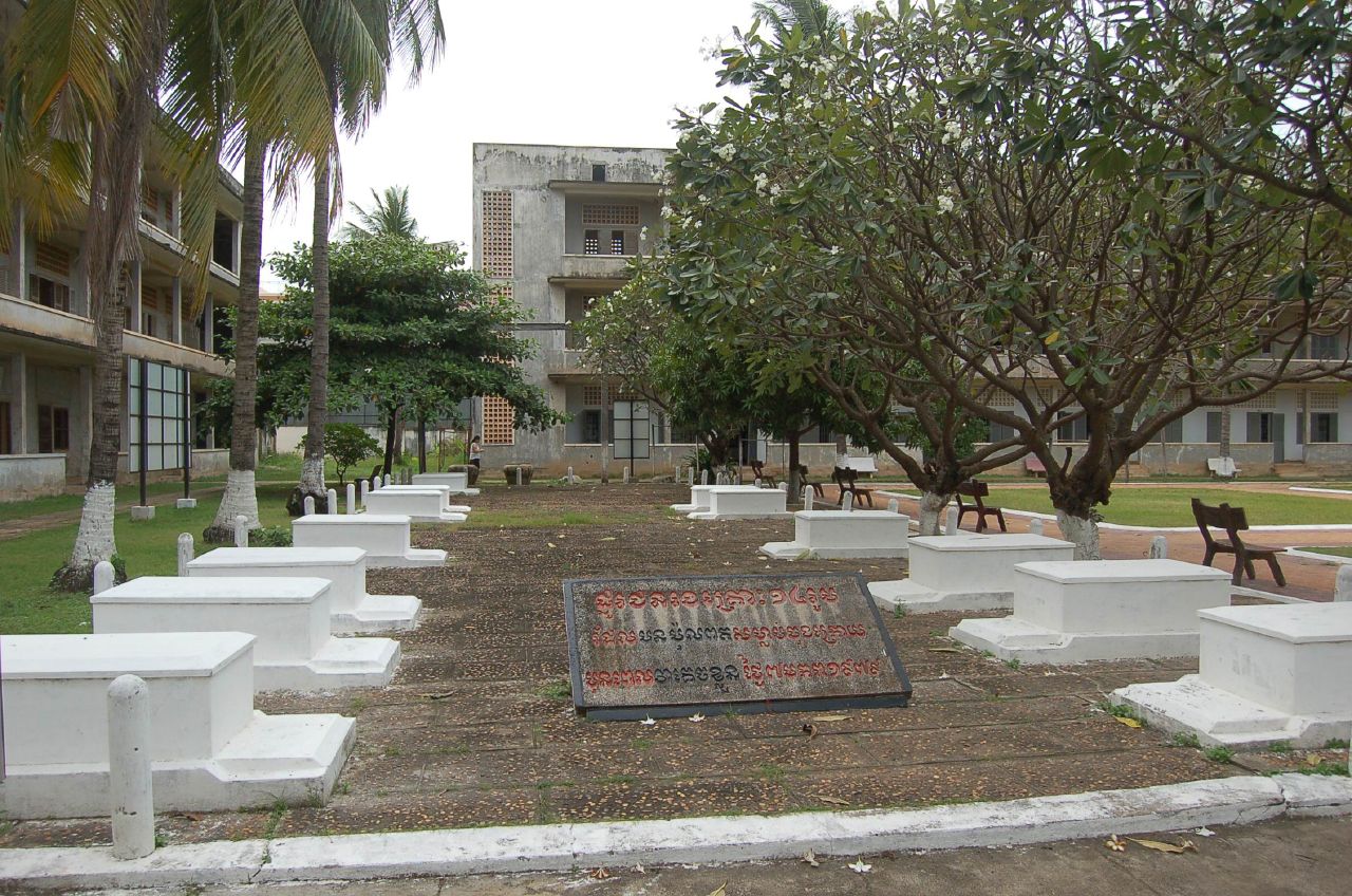 波布罪惡館 Tuol Sleng Museum