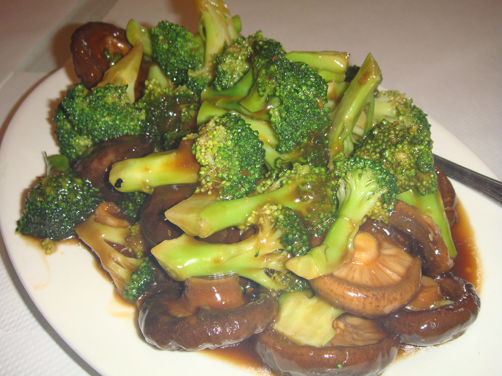 Broccoli & Black Mushrooms