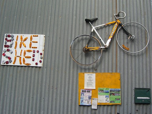'. t('Bike shed by avlxyz').'