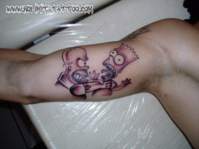 Simpsons Tattoo. Tattoos by Marc (www.nolimit-tattoo.com)