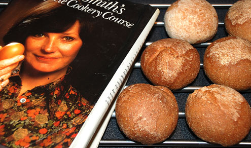 Delia Smith's Quick Wholemeal Rolls