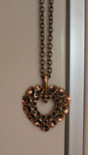 Halsband från kalevala Koru.