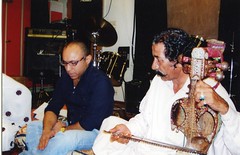 Borhanzahi in a Balochi consert in stockholm 2006 with Pahlawan Rasulbakhsh Zangshahi