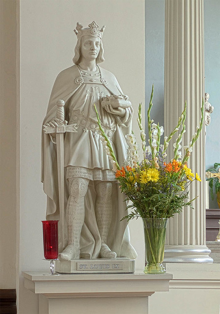 Basilica of Saint Louis, King of France, in Saint Louis, Missouri, USA - statue of Saint Louis IX.jpg