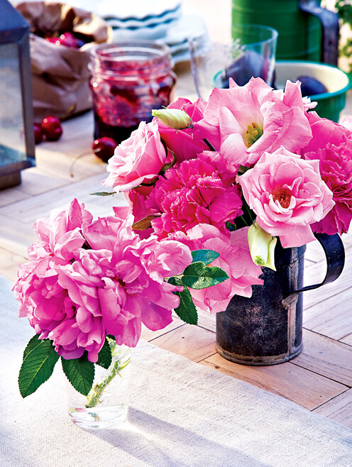 1-Beautiful Blooms for your home 2 - Interior Design via styleathome
