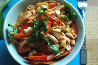 Peanutty Thai rice noodles