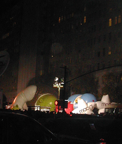 Macy' Parade Ballons Thanksgiving Eve