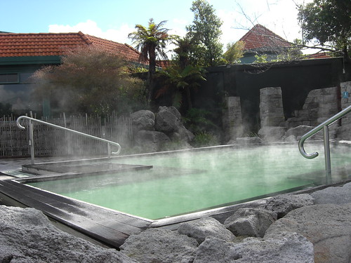 polynesian spa @ rotorua hot springs