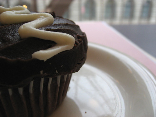 03-27 hostess cupcake