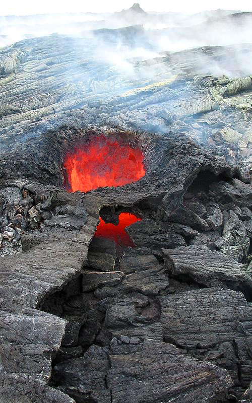 1909255568 2cec7f1c0c o Danger and Beauty of Hawaiian Volcanoes