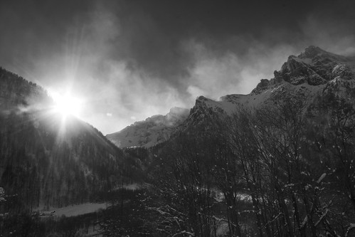 Alpine Backlight (by storvandre)