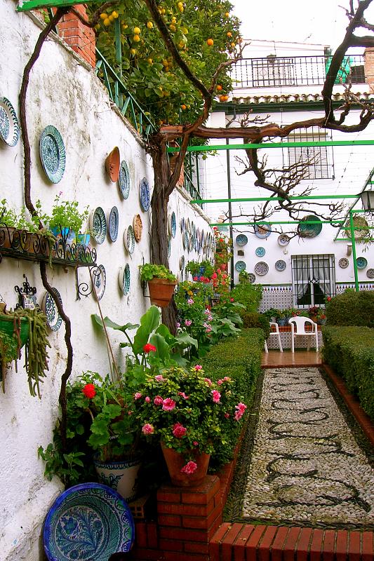Granada, home garden