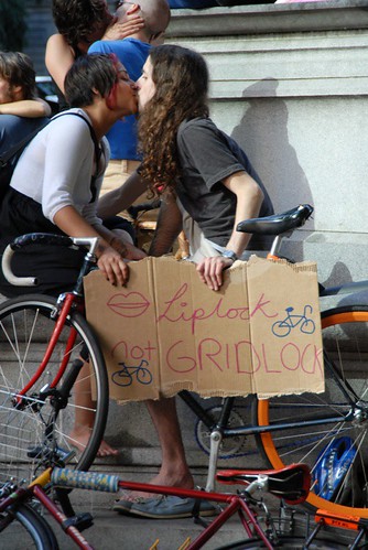 Bike Kiss-in-9.jpg