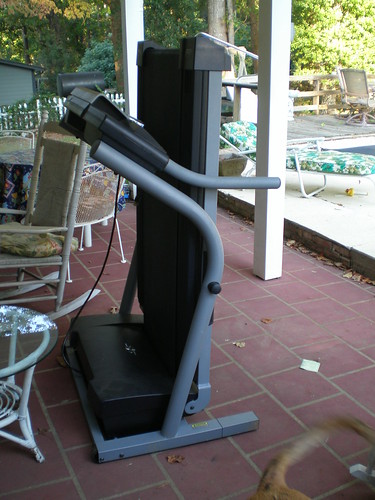 treadmill folded by laffittel2