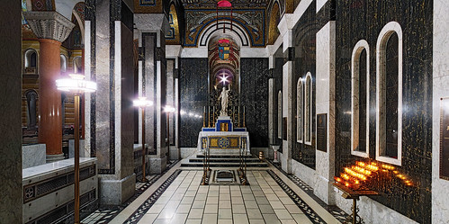 Cathedral Basilica of Saint Louis, in Saint Louis, Missouri, USA - All Souls Chapel panorama.jpg