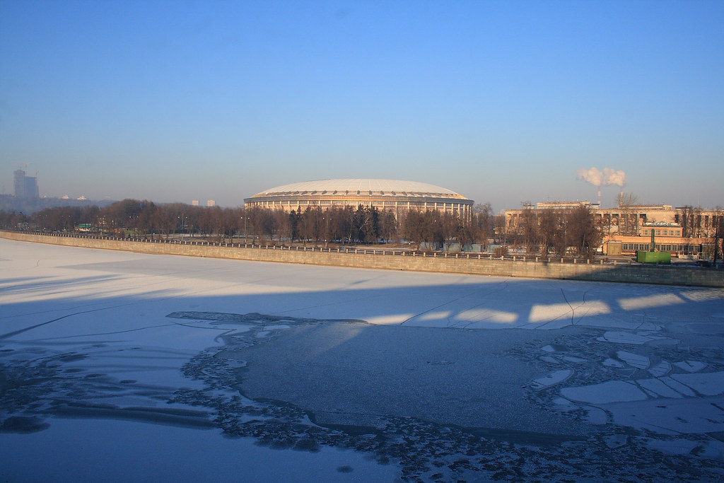 : Moscow river, Luzhniki stadium. Winter.