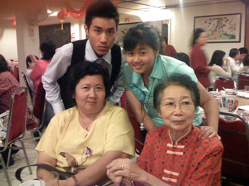 3rd Uncle's Wife, cousins Foo Keong and Pui Kuan and Grandma