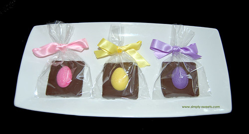 Easter Egg chocolate dipped graham crackers