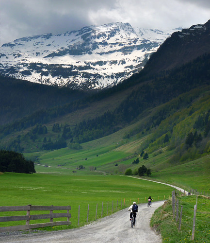 Mountain biking in the unspoilt valley of mount Ritterkopf