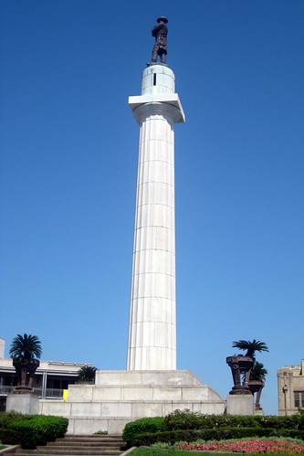 robert e lee statue. The Robert E. Lee Monument,