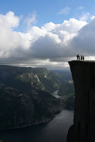Removalgroup Reviews Norway & Pulpit Rock by Removal Group